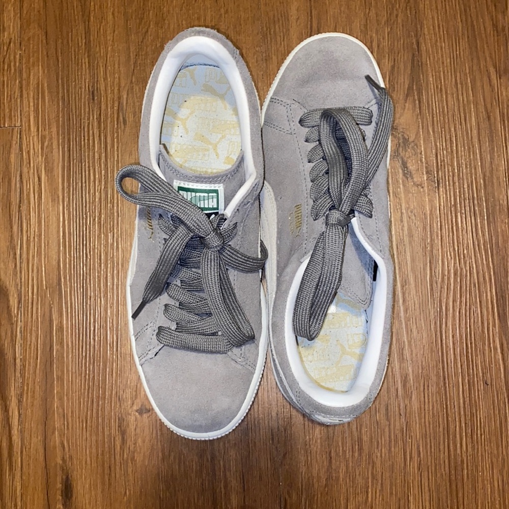 Women’s Puma Suede Classic size US 6